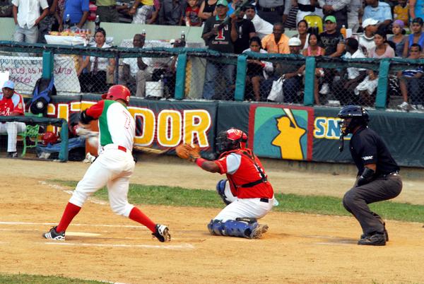 Las Tunas Vs Ciego de Avila - 01