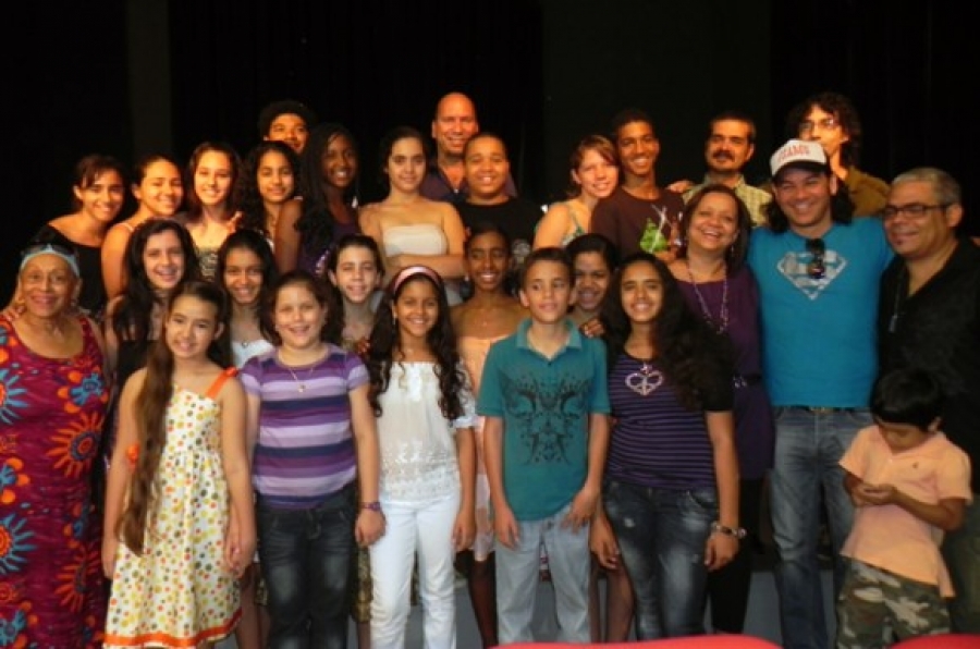 Coro infantil diminuto