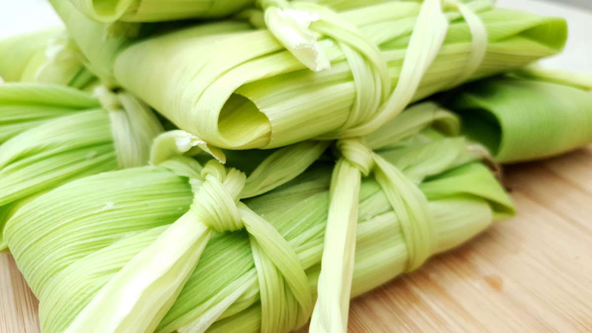 Tamal en hojas o cazuela