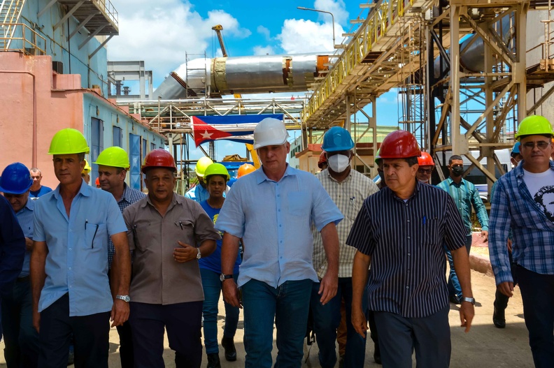 Visita Diaz Canel Termoeléctrica Felton
