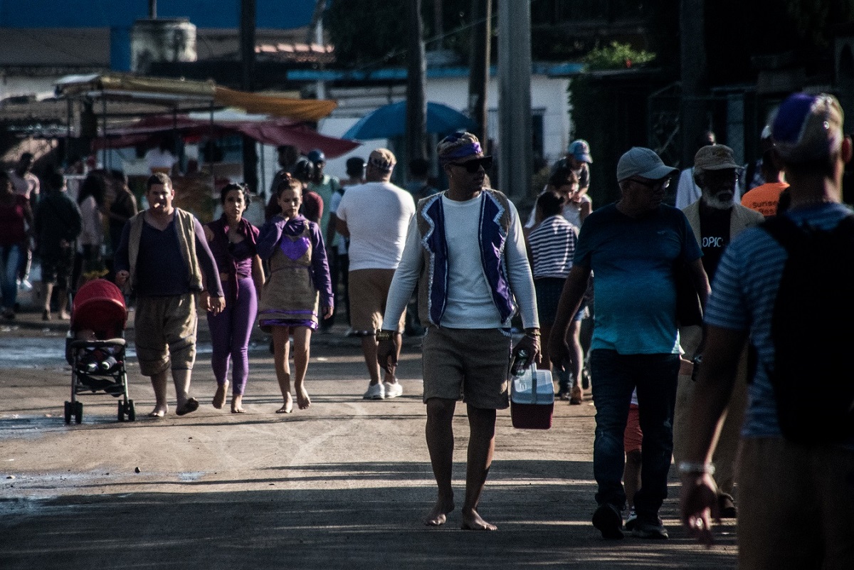 Desde Santiago de las Vegas hasta la iglesia de El Rincón Desde Santiago de las Vegas hasta la iglesia de El Rincón