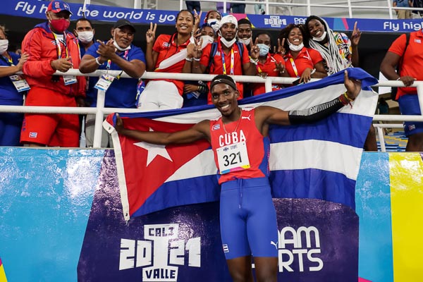 Andy Hechavarria, oro en Cali Andy Hechavarria, oro en Cali