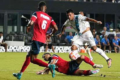 Equipo de fútbol cubano en Copa Oro Equipo de fútbol cubano en Copa Oro