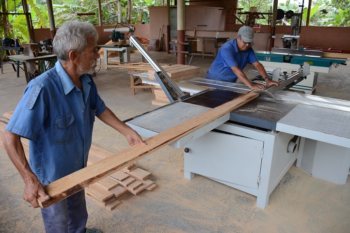 Descentralización local en los municipios Descentralización local en los municipios