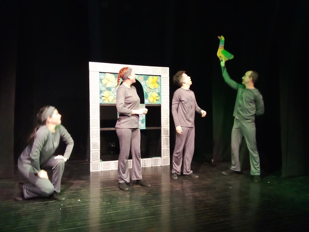 El patico feo, Premio Villanueva de la Crítica en 2006 El patico feo, Premio Villanueva de la Crítica en 2006