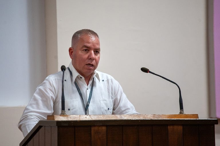 Vladimir Regueiro Ale Vladimir Regueiro Ale