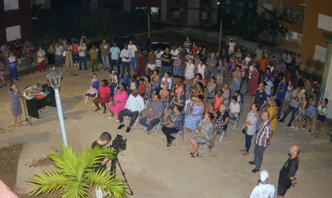 Un ejercicio de participación y democracia popular son las reuniones de rendición de cuentas del delegado ante los electores