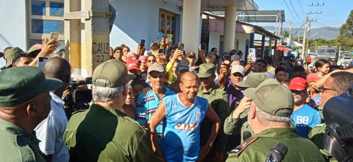 En Guantánamo, ni solos ni abandonados; «Cuba está en función de ustedes» En Guantánamo, ni solos ni abandonados; «Cuba está en función de ustedes»