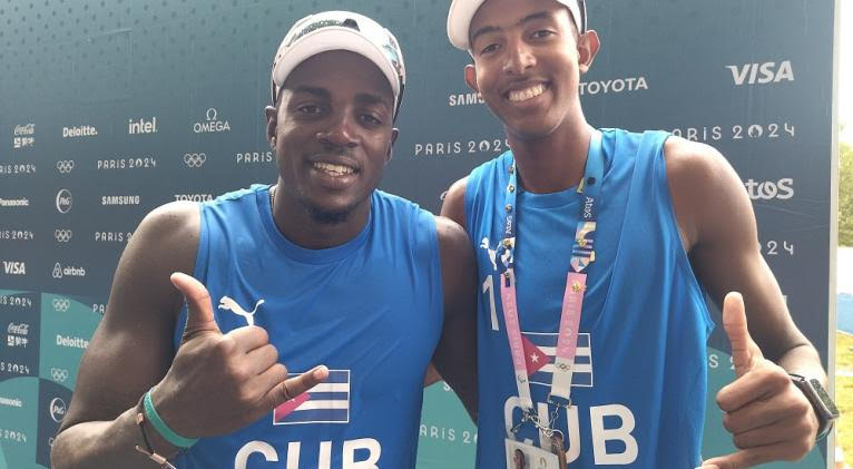 Díaz-Alayo "disfrutan" doble en playa