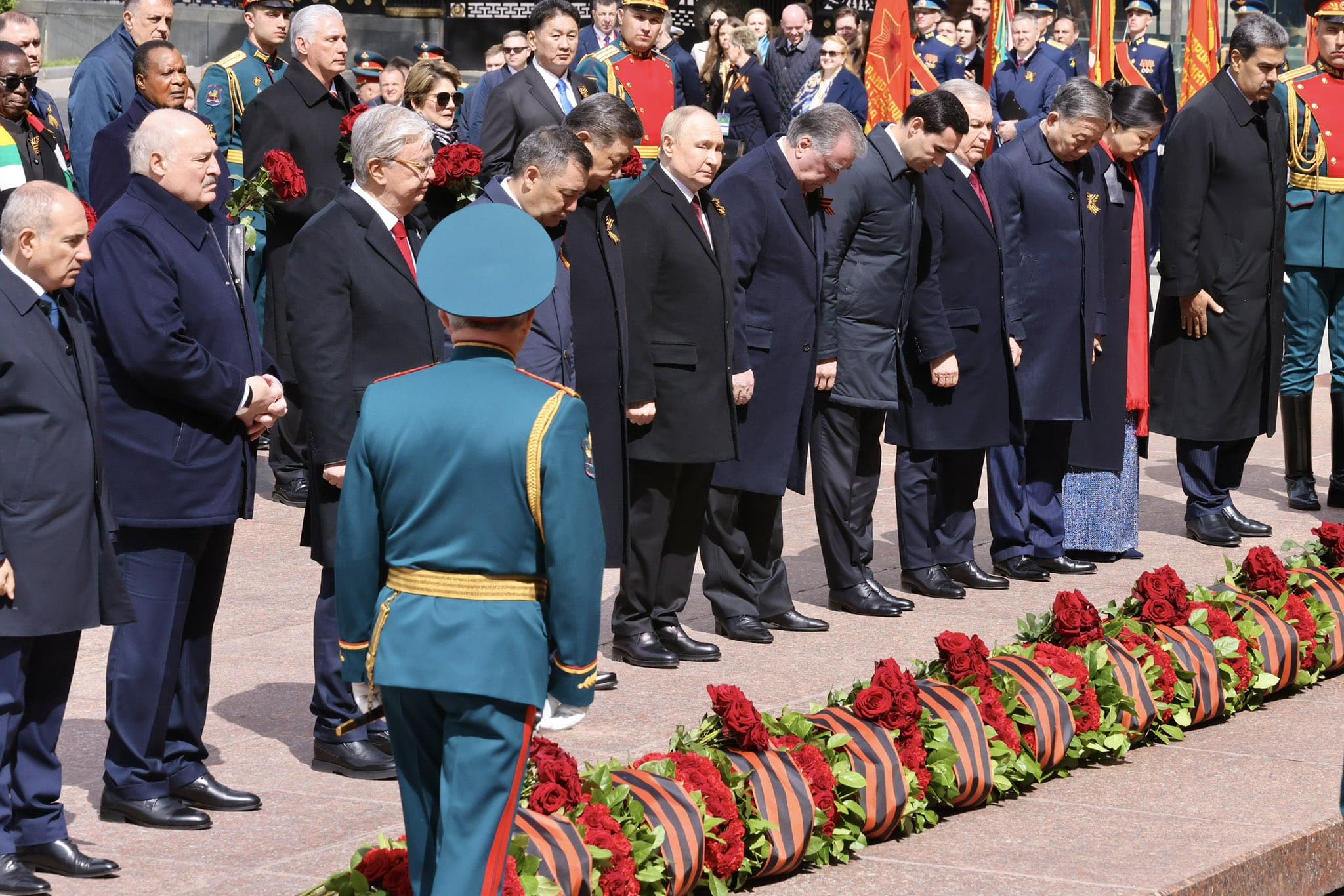Gran desfile en Rusia conmemora el 80 aniversario de la victoria sobre el nazismo