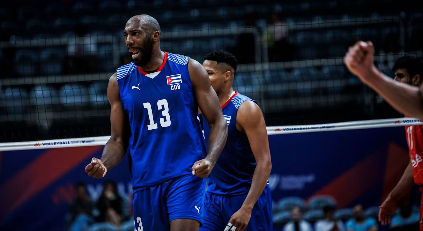 Robertlandy Simón en Liga de Naciones de Voleibol