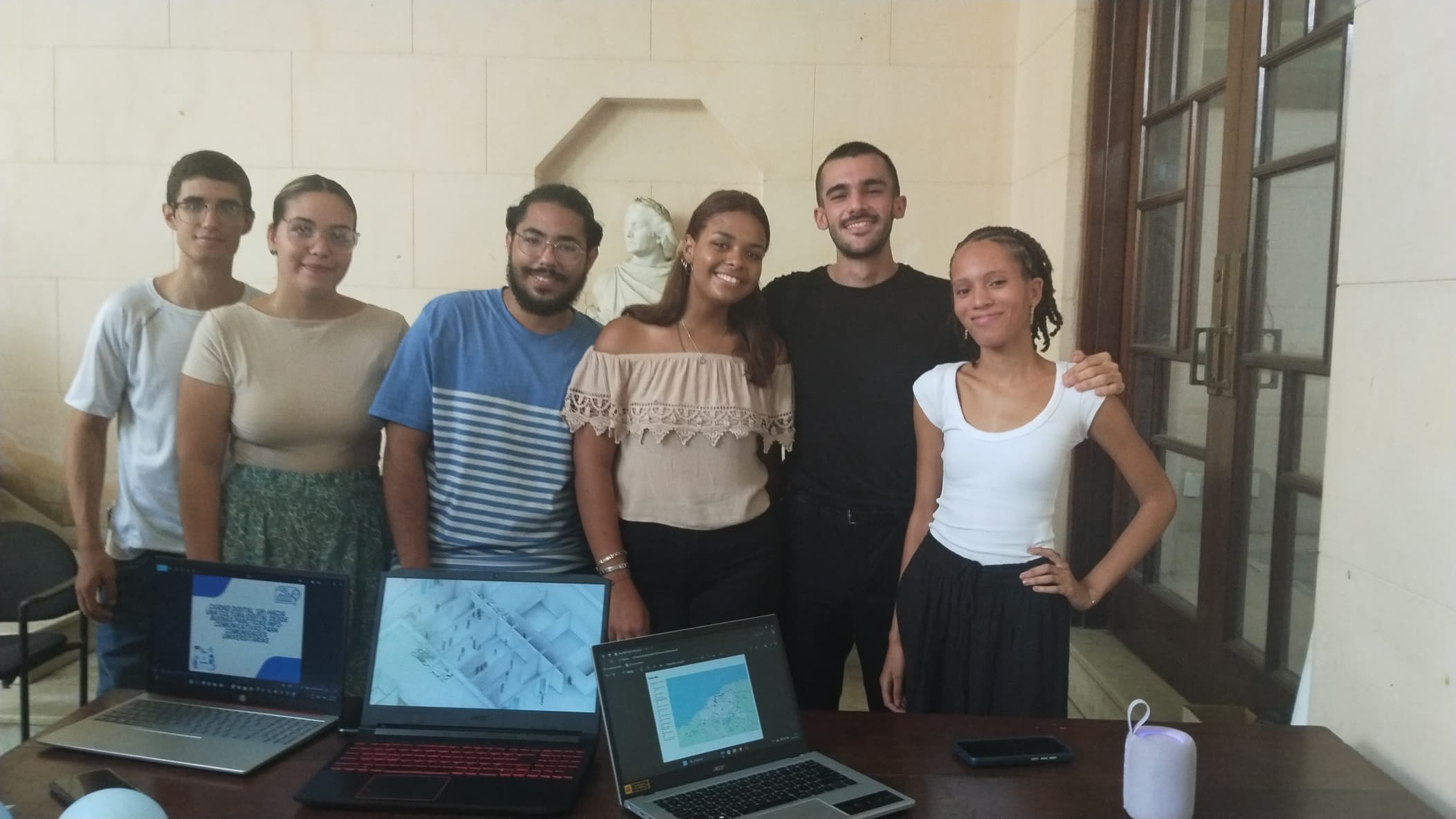 La más joven generación de la bibliotecología La más joven generación de la bibliotecología