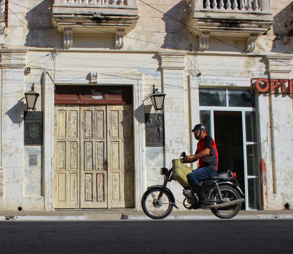 Lam: El Eco Universal en Sagua La Grande.