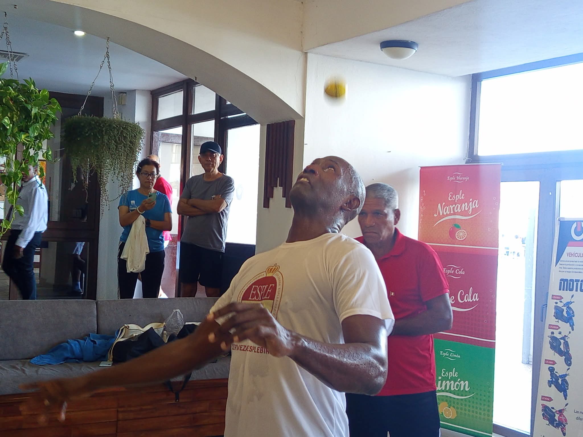 Dominio del balón: otro récord mundial de Erick Hernández Dominio del balón: otro récord mundial de Erick Hernández