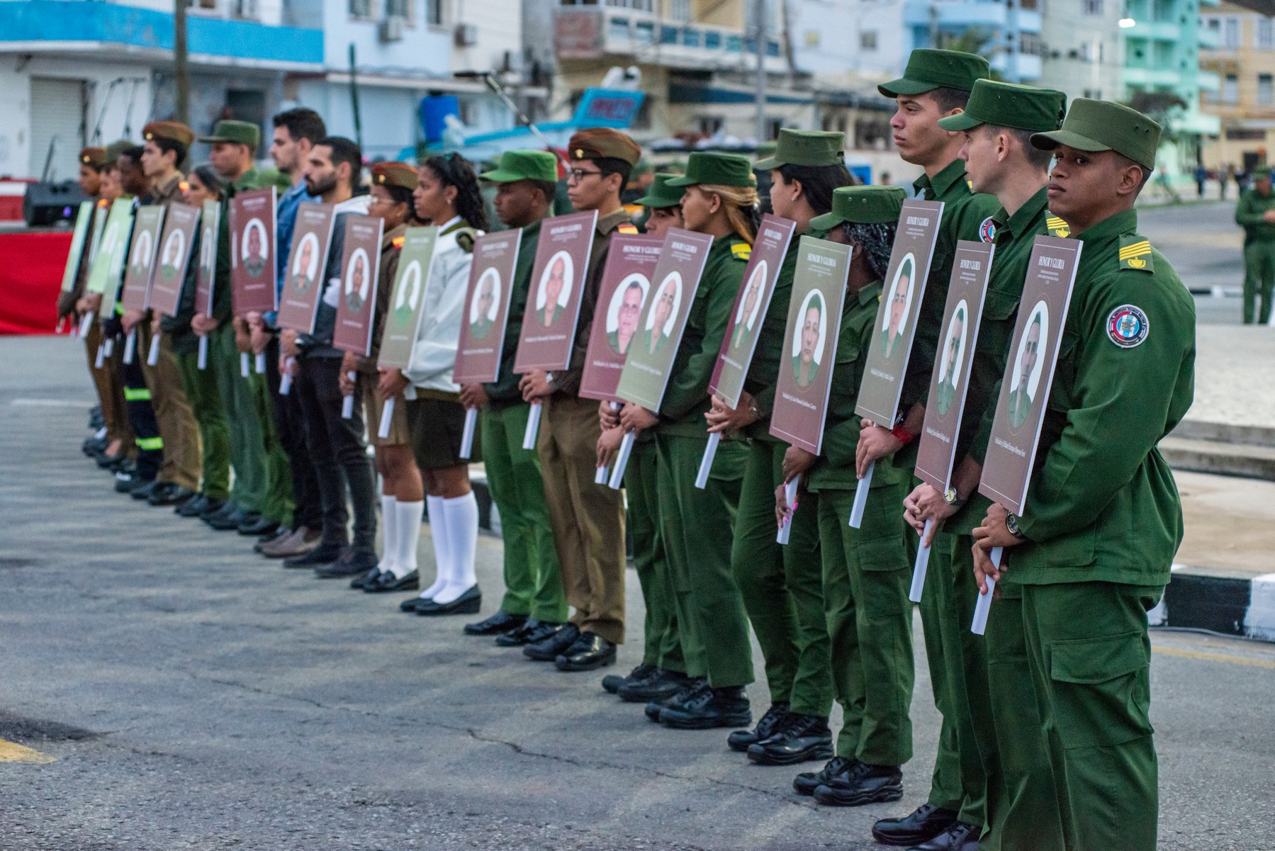 Marcha en la Tribuna Antimperialista por nuestros 32 combatientes caídos
